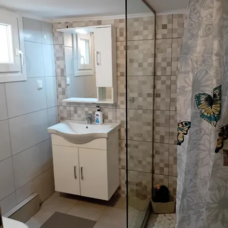 Sea Apartman Néa Péramos